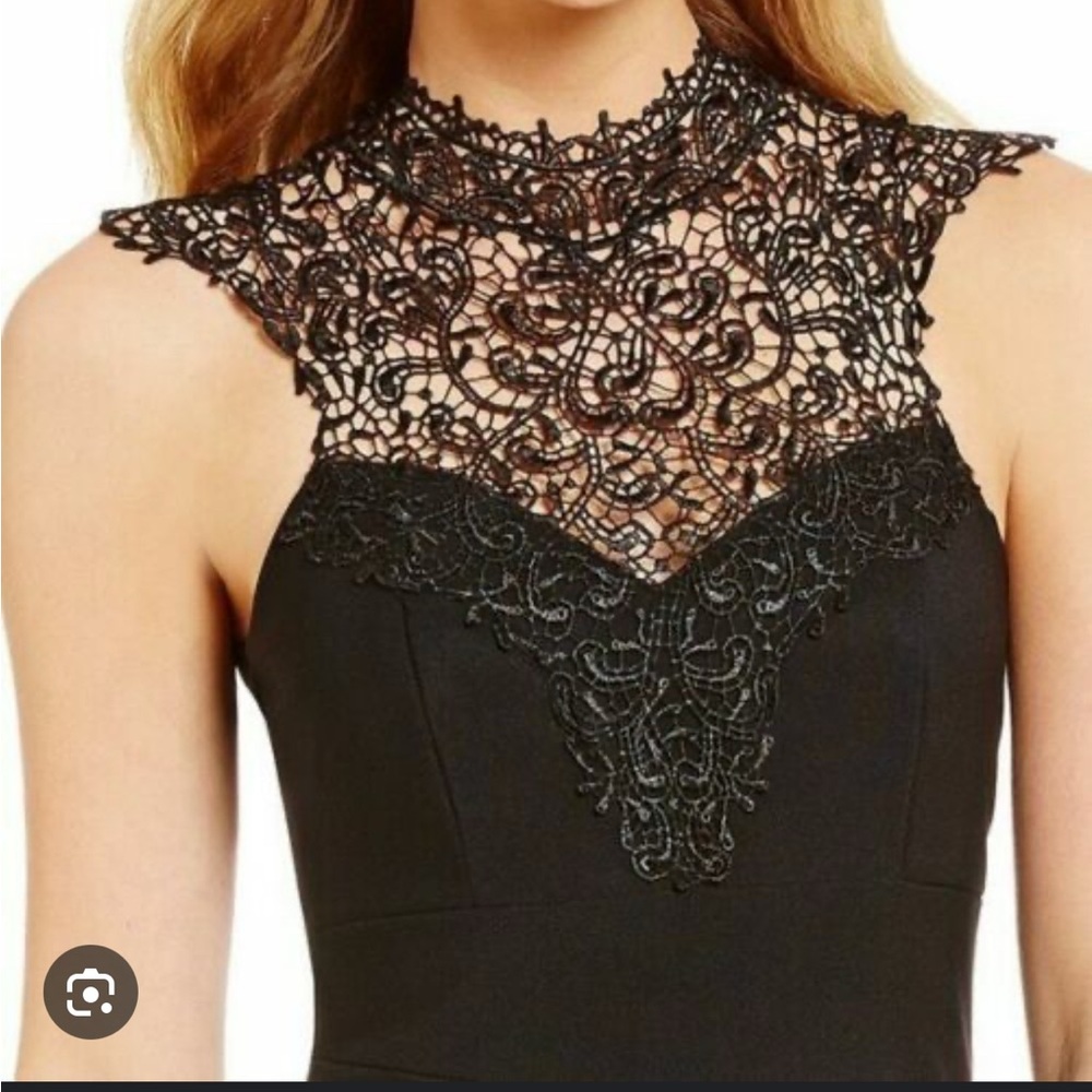 Nella Fantasia Elegant Black Lace Halter blouse Size Medium